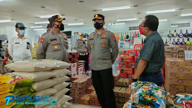 
					Sidak Nataru, Ketersediaan Sembako di Kraksaan Aman