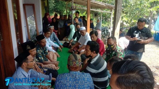 
					Ibunya Asyik Main HP, Bocah Asal Paiton Tewas di Pemandian