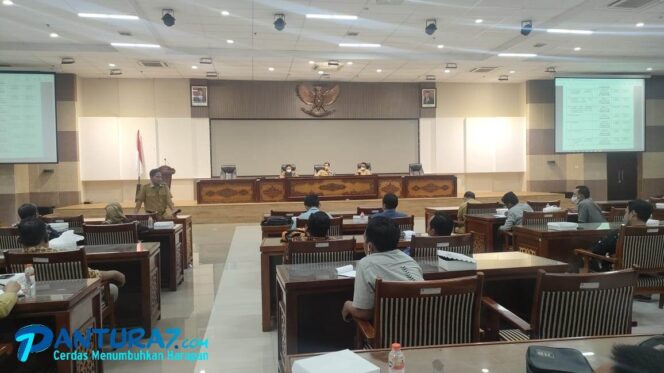 
					184 Panlih Pilkades Belum Anggaran