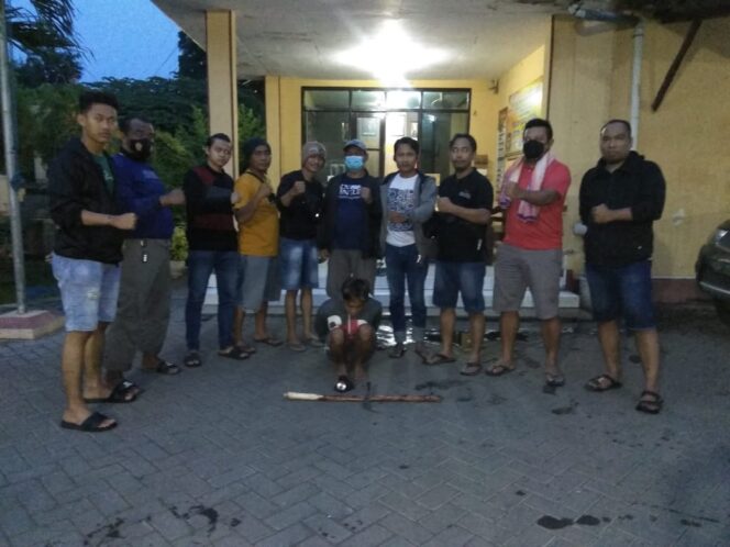 
					Bacok Tetangga Hingga Tewas, Buron 7 Tahun, Pria Pesisir Ditangkap