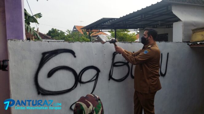 
					Warga Berdamai, Walikota Bongkar Tembok Pembatas