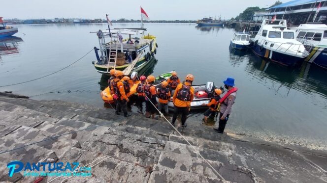 
					Pencarian AKB Hilang di Perairan Kalibuntu Dihentikan