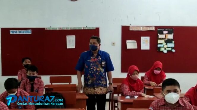 
					Covid-19 Melonjak, SD-SMP di Kota Probolinggo PJJ dan PTM