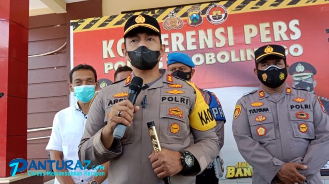 
					Pilkades Curahsawo Gending Sempat Ricuh, Polisi: Sudah Berdamai