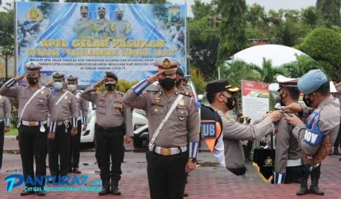 
					Ada Ops Keselamatan Semeru 2022, Pengguna Jalan Wajib Hindari 8 Pelanggaran ini