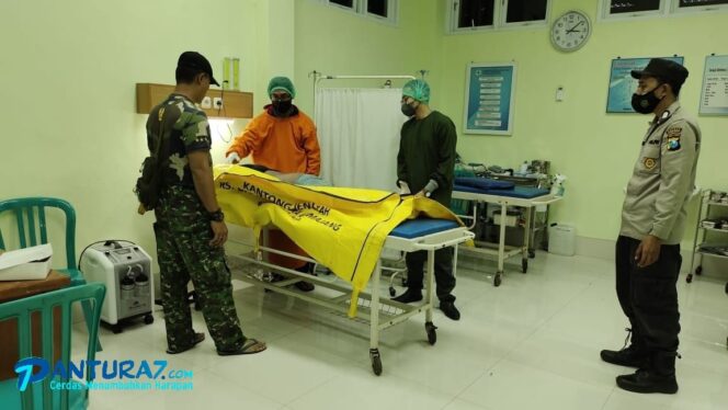 
					Diduga Overdosis, PSK Asal Kuripan Ditemukan Tewas di Kamar