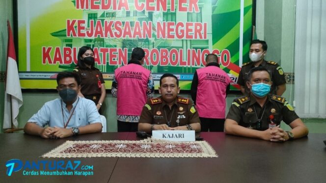 
					Perorangan, Tersangka Korupsi Anggota DPRD, PJ-Sekdes Pakuniran