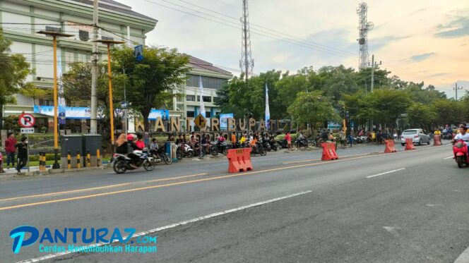 
					Segerombolan Pemuda di Kantor Bupati Dikeluhkan Warga