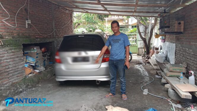 
					Pemilik Asyik Nonton Youtube, Dua Motor Dimaling