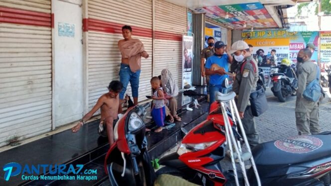 
					Pengemis musiman meningkat, Satpol PP intensifkan patroli