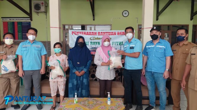 
					Momentum Ramadhan, Pabrik ini Gelontorkan 785 Sak Beras Bantu Warga 2 Kelurahan