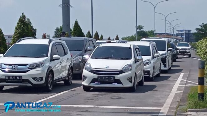 
					H+5 Lebaran, Volume Kendaraan Menuju Malang Meningkat 100 Persen
