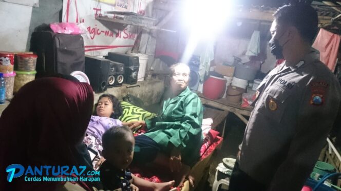 
					Identitas Wanita Linglung di Pantai Tambaksari Terkuak, Tolak Jemputan Keluarga