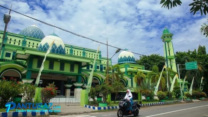 
					Mau Salat Ied di Masjid Alun-alun Kota Kraksaan? Ini Ketentuannya