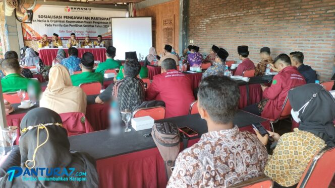 
					SOSIALISASI: Suasana sosialisasi pencegahan pelanggaran pemilu yang digelar Bawaslu Kab. Probolinggo. (Ainul Jannah).