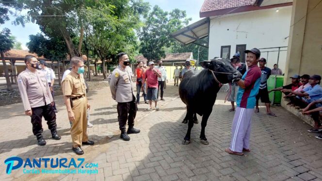 
					Dispertahankan Tak Tutup Pasar Hewan Wonoasih
