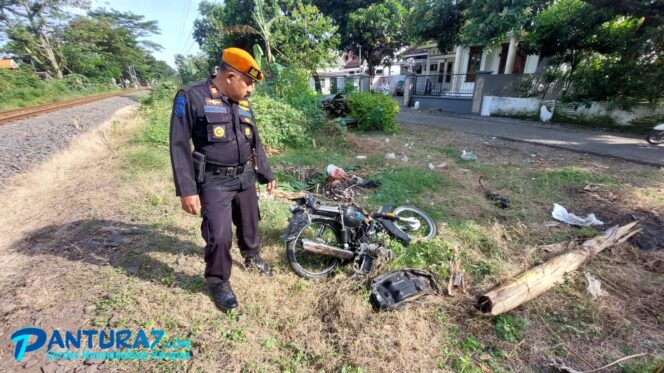 
					Antar Anak ke Sekolah, Warga Banjarsari Tewas Tertabrak KA 