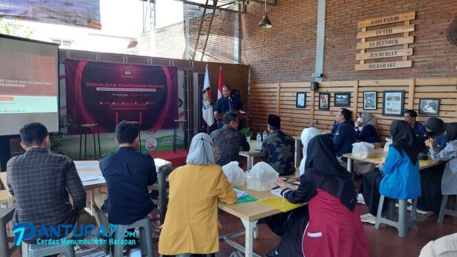 
					KPU Jatim Ajak Pemilih Pemula Gunakan Hak Pilih dalam Pemilu