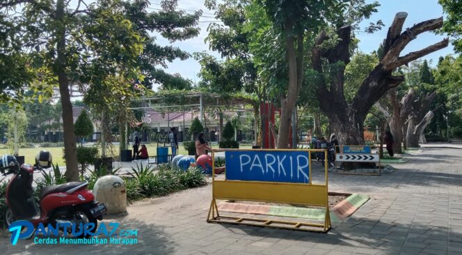 
					Retribusi Parkir di Kab. Probolinggo Baru Capai Rp1,9 M 