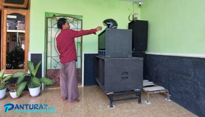 
					Terlalu! Helm di Teras Rumah pun Lenyap Dimaling