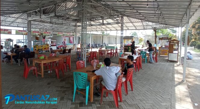
					Ada Tempat Kuliner Baru di Winongan, Menunya Rujak Hingga Makanan Khas Timur Tengah