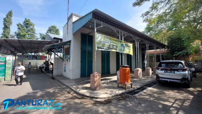 
					Puluhan Hewan Kurban Disembelih di RPH Kota Probolinggo