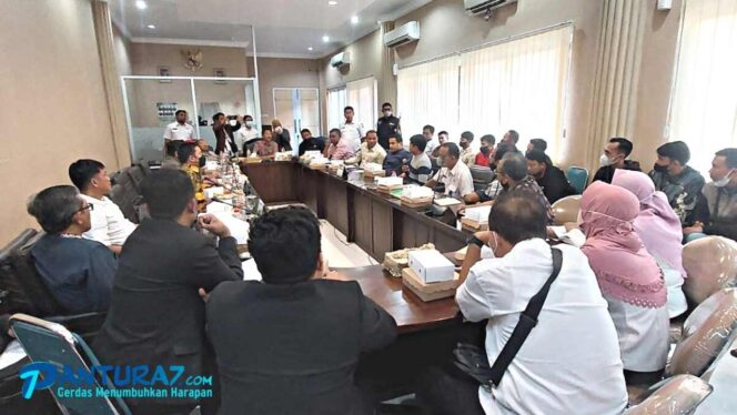 
					Komisi 3 DPRD Sarankan Eks-Karyawan-Pemilik SPBU Gelar Mediasi