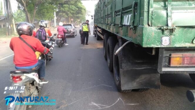 
					Terlindas Truk, Pemotor Asal Gadingrejo Tewas di Kraton