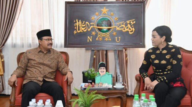 
					Kurangi Ketergantungan Masyarakat Terhadap Rentenir, Gus Ipul Dirikan TPAKD