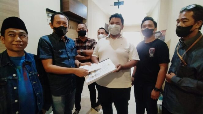 
					Dinilai Korupsi, Dispendik Kab. Pasuruan Dipolisikan 