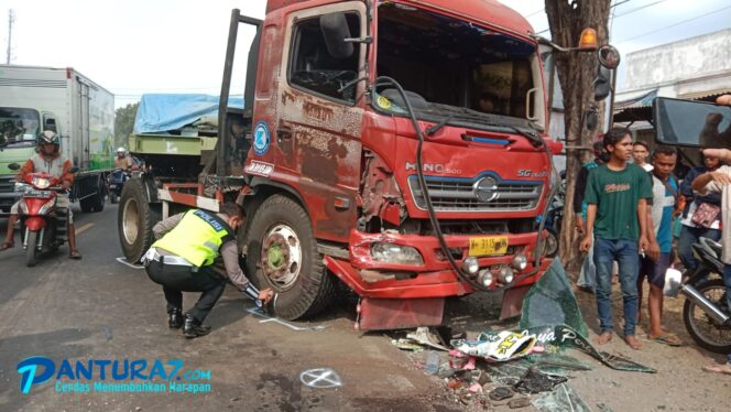
					Tabrakan Beruntun di Pajarakan, Pemotor Meregang Nyawa