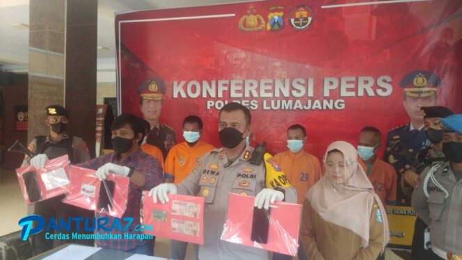 
					Lima Pelaku Judi Online Dibekuk Polisi