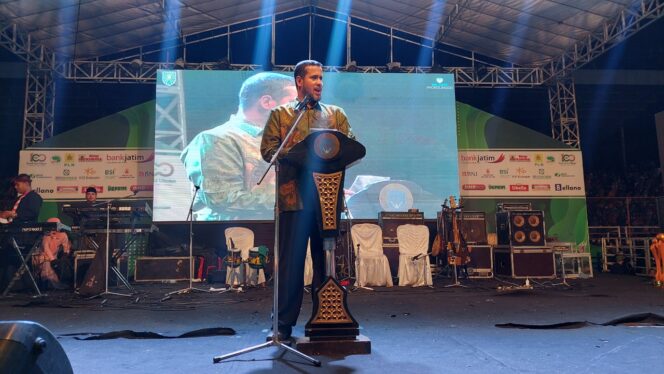 
					CLOSING: Wali Kota Probolinggo saat menutup Hari Jadi Kota Probolinggo (Hadipro) ke-663. (foto: Haiz Rozani)