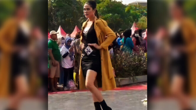 
					DIKECAM: Cuplikan layar video saat peserta Street Parade Fashion Kraksaan peragakan busana. 
