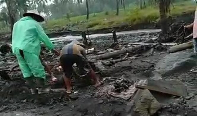 
					Kerangka Manusia Ditemukan di Aliran Lahar Semeru, Diduga Korban Erupsi 