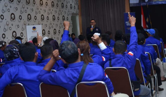 
					Tingkatkan Kapasitas Kader, Partai Nasdem Lumajang Gelar Sekolah Kader
