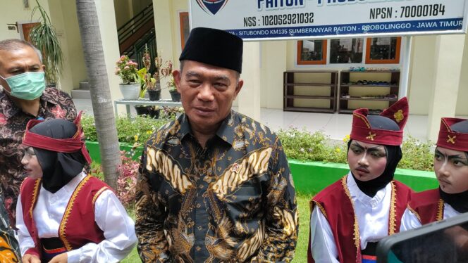 
					Datangi Probolinggo, Menko PMK Soroti Stunting
