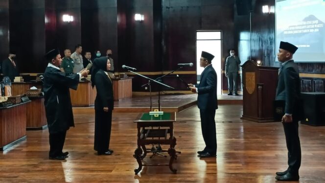 
					Rekor, Belum Setahun DPRD PAW Empat Anggota