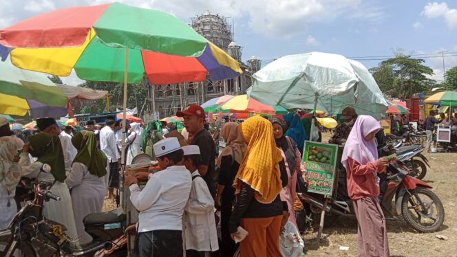 
					Berkah Kick Off 1 Abad NU, PKL Raup Untung Berlipat