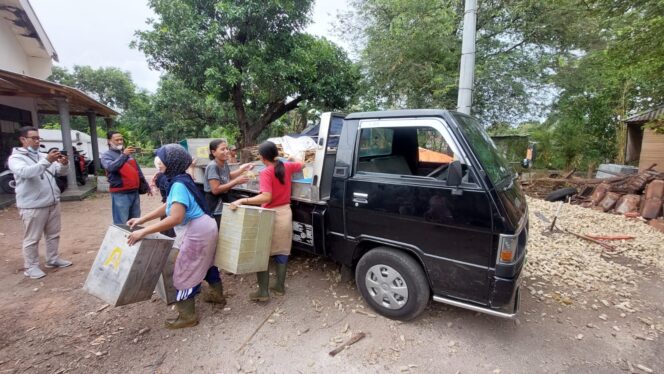 
					Sempat Dicuri, Pikap Juragan Tahu Ditemukan di Jalan Desa Sumbersuko