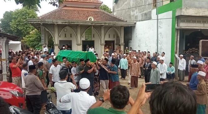 
					Dua Hari Dirawat, Korban Ledakan Bondet di Pasuruan Meninggal