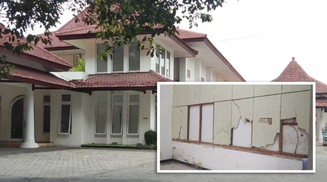 
					Belum 4 Tahun Diperbaiki, Gedung Kesenian dr. Soedjono Lumajang Kembali Rusak