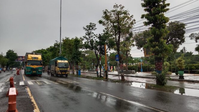 
					Cuaca Ekstrim, Waspadai Potensi Terjadinya Hujan Es 