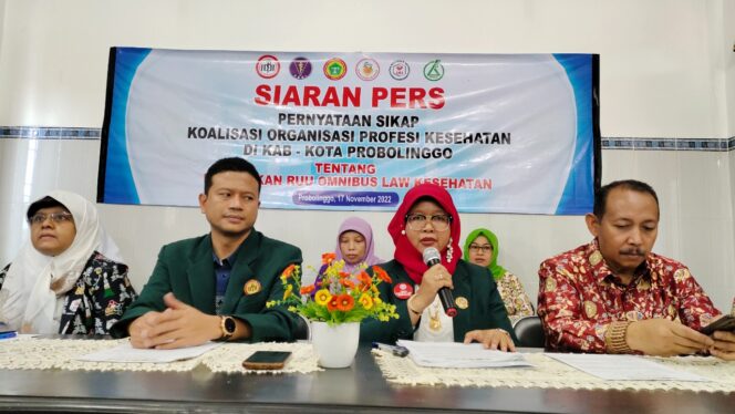 
					Tolak RUU Omnibus Law, IDI Probolinggo Ancam Mogok Kerja
