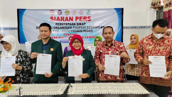 
					Koalisi Organisasi Profesi Tenaga Kesehatan Tolak RUU Omnibus Law Kesehatan