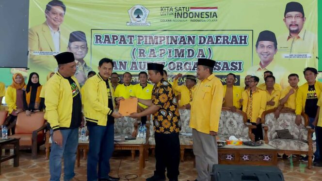 
					Golkar Usung Oka sebagai Bacabup Probolinggo