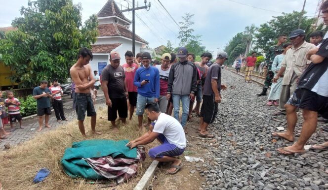 
					Innalilahi! Anggota TNI dan 2 Anaknya tewas Tertabrak KA di Perlintasan Ketapang Probolinggo