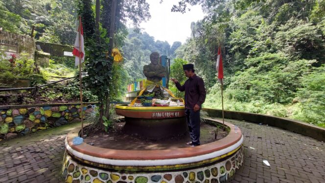 
					Pengunjung Air Terjun Madakaripura Meningkat Tajam