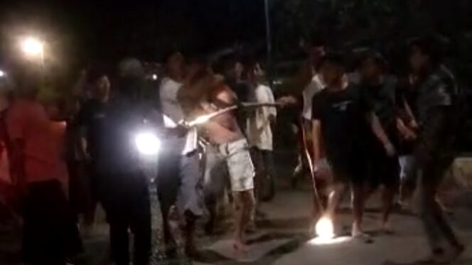 
					TERTANGKAP: Tangkapan Screenshot video pemuda diduga pelaku percobaan curanmor di Banyuanyar. (foto: Ainul Jannah)