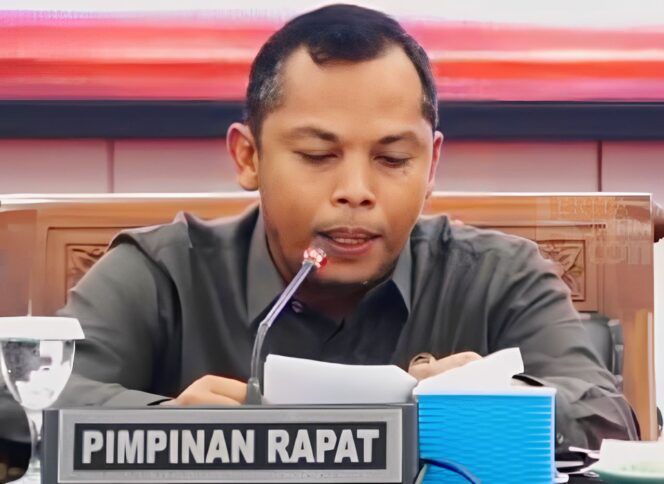 
					Tiga Bulan Berlalu, Anang Masih Jabat Ketua DPRD Lumajang